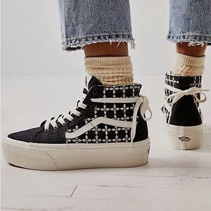 NWOT High Top Platform Vans